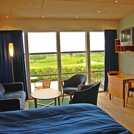 Brundtland Golf 3*